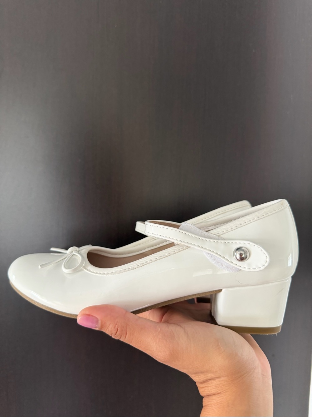 The Children’s Place White Mary Jane Heels – Girls Size 4